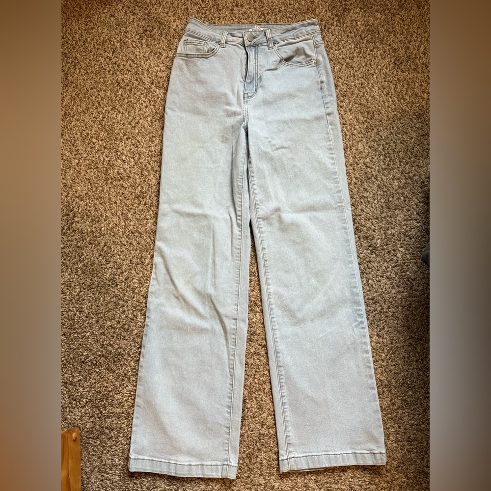 Ettelo Denim Collection Light Blue High Rise Straight Jeans